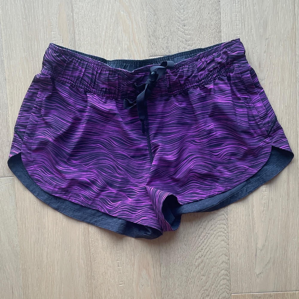 Lululemon Reversible shorts